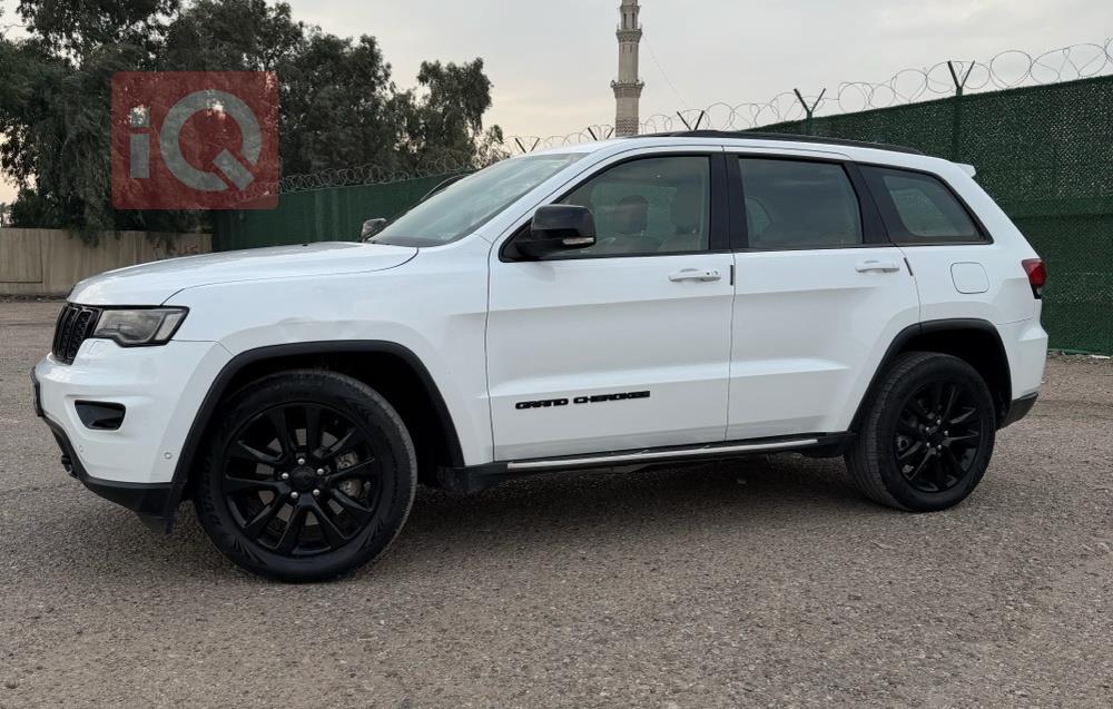 جيب جراند شيروكي